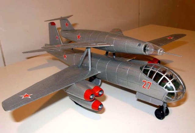 Ju287V3 & DFS346.jpg